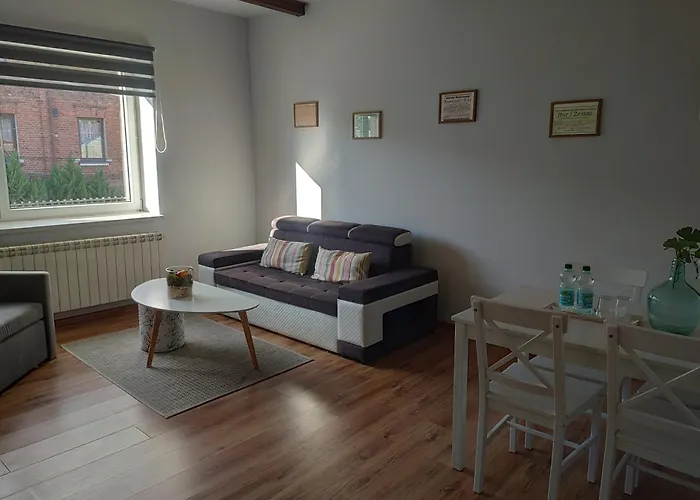 Wiejska 126 דירה *